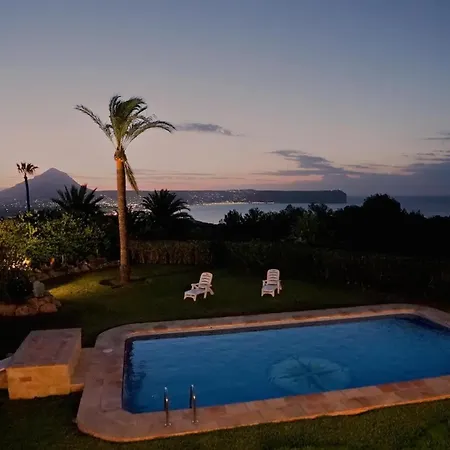 Pastor By Aguilarent *